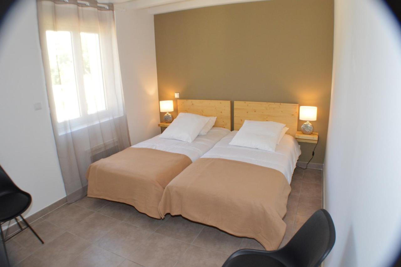 Le Clos Des Taulelles Gite Le Figuier Saint-Privat-de-Champclos ภายนอก รูปภาพ