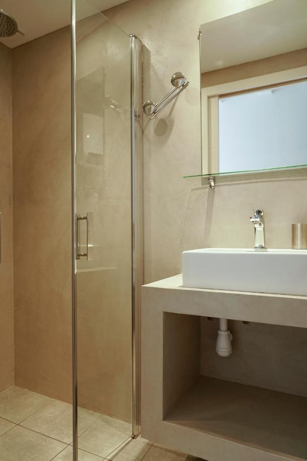 Le Clos Des Taulelles Gite Le Figuier Saint-Privat-de-Champclos ภายนอก รูปภาพ