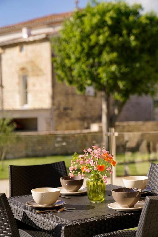Le Clos Des Taulelles Gite Le Figuier Saint-Privat-de-Champclos ภายนอก รูปภาพ